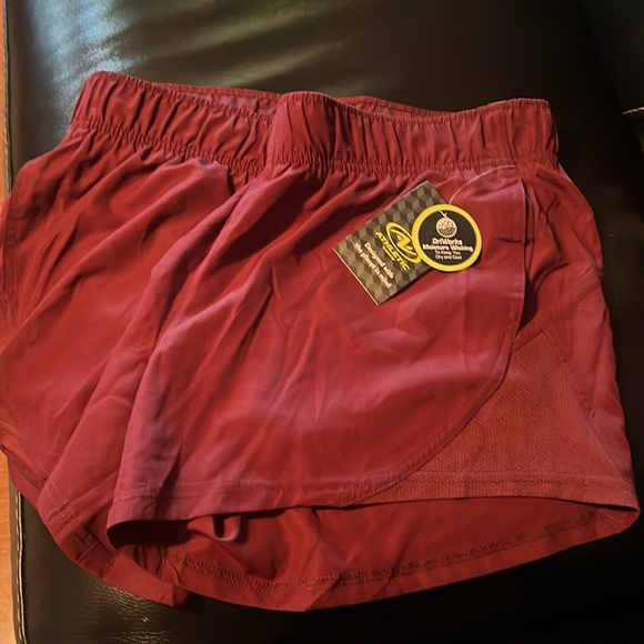 🔥🔥🔥Ladies Brand New DriWorks Workout shorts🔥🔥🔥 - Picture 2 of 4